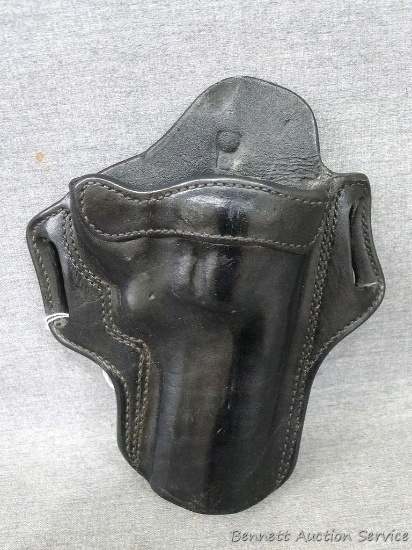 Azula leather pistol case, approx. 3" x 7". Made in South Africa. In good shape.