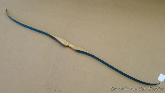 Vintage Indian Archery recurve bow was made in Evansville IND, and is 60". Cat #267, weight 35 lbs.