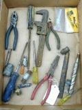Assorted hand tools as pictured.