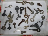 Vintage flat keys, trunk keys and more, up to 2-1/4