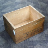 Nice wooden crate, approx. 17