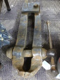 Vintage blacksmith's leg vise with 5