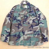 U.S. Airforce jacket has quilted liner. Inside is marked 'men's chest size 37