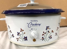 WEST BEND Crock Pot Slow Cooker 4 Quart VINTAGE 84604 Blue Flowers #WestBend