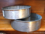 Two Cream City cake pans with inserts. Both are heavy duty and in good shape. Smaller measures