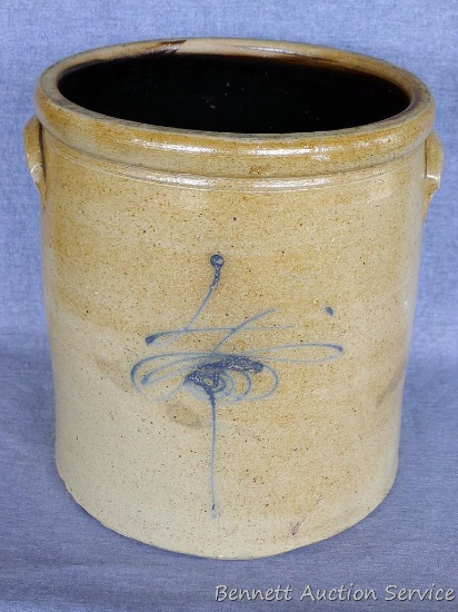 Red Wing 4 gallon salt glazed stoneware crock with bee sting. Piece is in good condition, no cracks