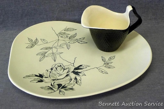 Large Red Wing Midnight Rose serving platter and gravy boat are both in great condition with no