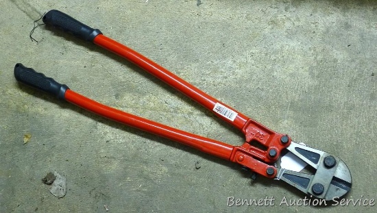Pair of 30" bolt cutters, jaws look good. Appears like new.