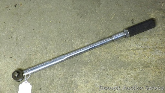 Vulcan Series C Torque wrench 1/2" drive 20-1/2" long.