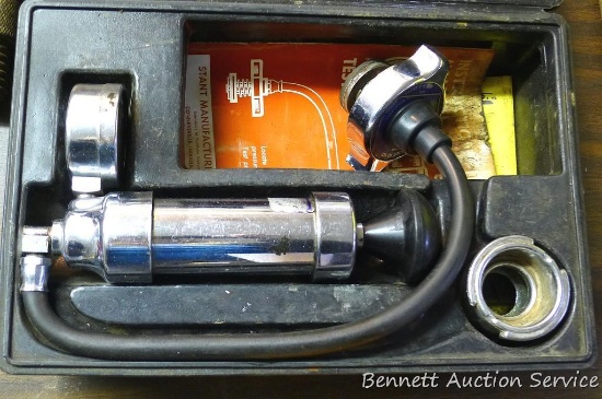 Stant Cooling System pressure tester ST-255. Comes with plastic carrying case.