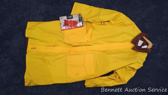 XL Marlboro rain jacket with a poncho in the pocket.