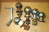 Trailer hitch balls includes 2