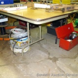 Folding banquet table 96