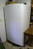 Whirlpool upright freezer 33