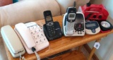 Uniden 5.8 GHSZ cordless phone with base; Motorola cordless phone with base model L601M with user