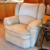 Lane microfiber suede swivel rocker/recliner. 41