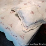 King size bedspread and matching throw 16