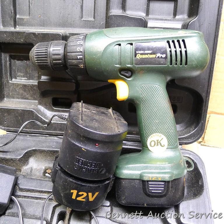 Black Decker Quantum Pro 12V cordless drill. Proxibid