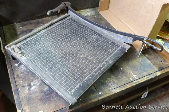 No. 5 Precise Trimming board 17" x 23". Appears in nice shape.