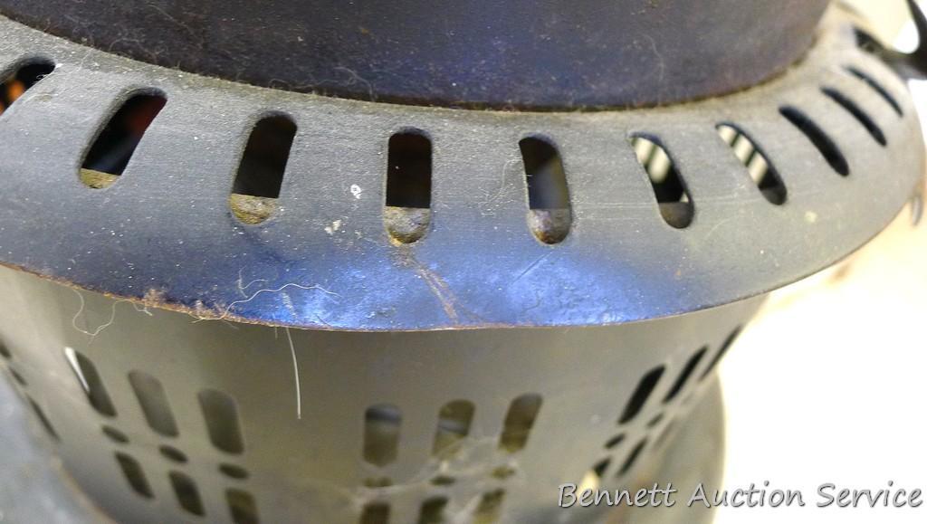 Antique Perfection No525M kerosene space heater | Proxibid Antique Perfection No525M kerosene space heater | Proxibid