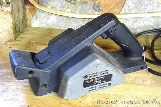 Black & Decker 3-1/4" planer 7696. cord is taped. Works.