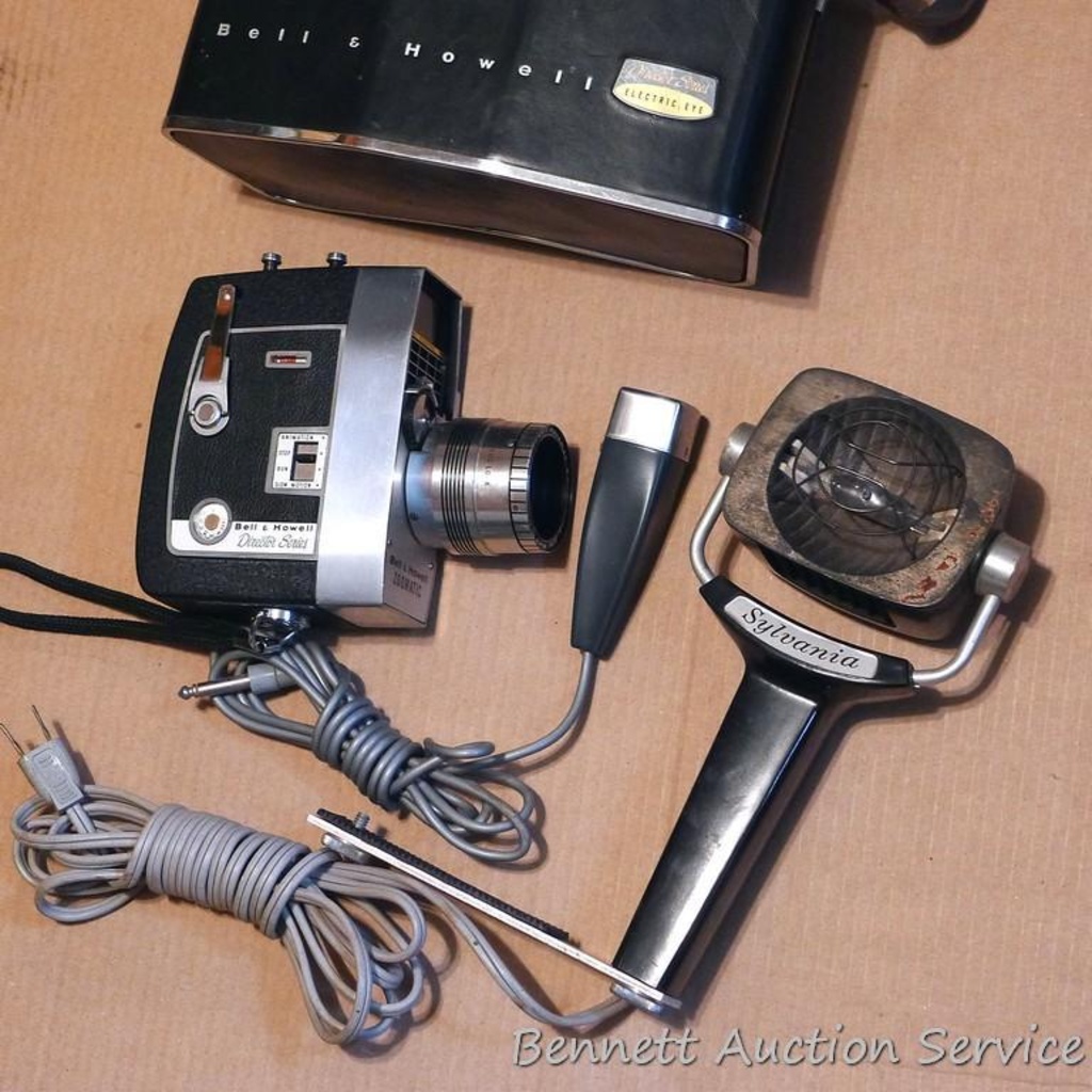 Bell & Howell Zoomatic Director Series 8mm movie camera Model 414-414P with  original case and | Estate & Personal Property Personal Property | Online  Auctions | Proxibid