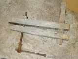 Wooden vise with 5