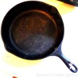 Nice WagnerWare cast iron skillet is nearly 12
