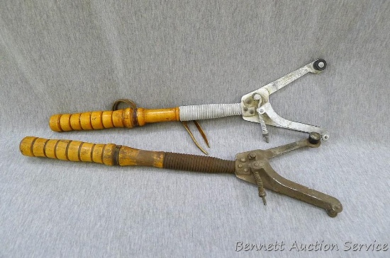 Western Cartridge Co. and a Winchester Western Division hand held clay pigeon throwers. Measure