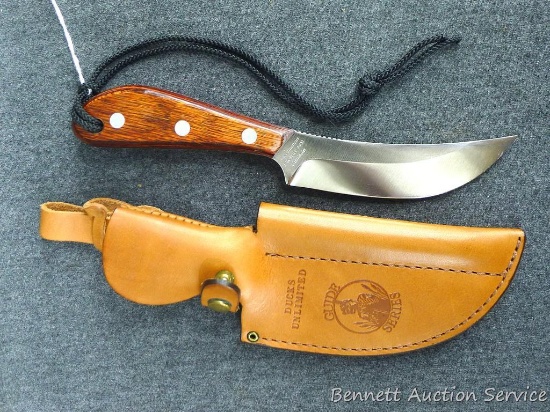Grohmann model 101 hunting knife; measures 8-1/4" long, has a stainless blade with Ducks Unlimited