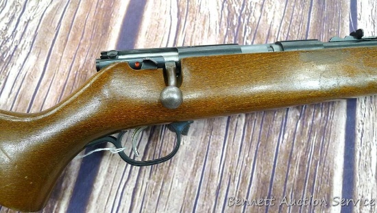 Savage Mark I youth bolt action .22 rifle. 19" barrel has a shiny bore with good rifling. Receiver