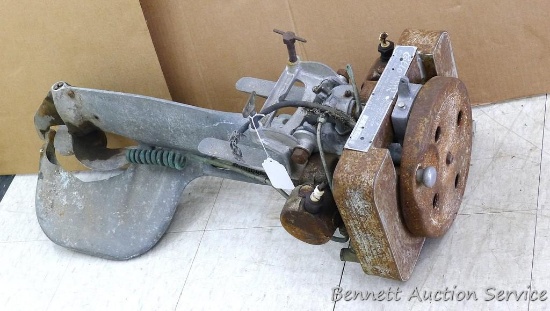 Elcho Light Twin outboard motor was made in Milwaukee, Wisconsin. Has unique steering and looks to