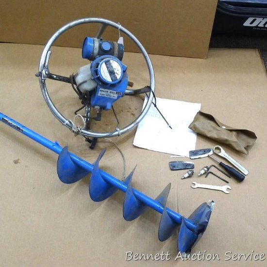 Vintage 6" ice auger has a P-7 TAS motor. Pull start rope is broken and should be replaced. Auger
