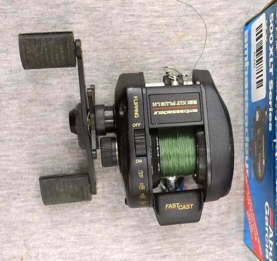 Abu Garcia Ambassadeur 521 XLT Plus LH fishing reel has cam lock and a quick change spool.