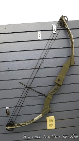Blue Mountain, model 10406, compound bow, 60 pound peak weight, 65 percent let off weight and 28"