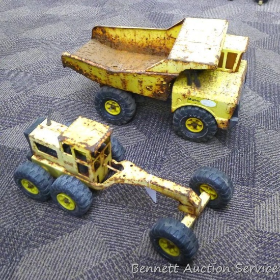 Tonka dump truck and road grader would look great refinished or in the sand box with the kids. Dump
