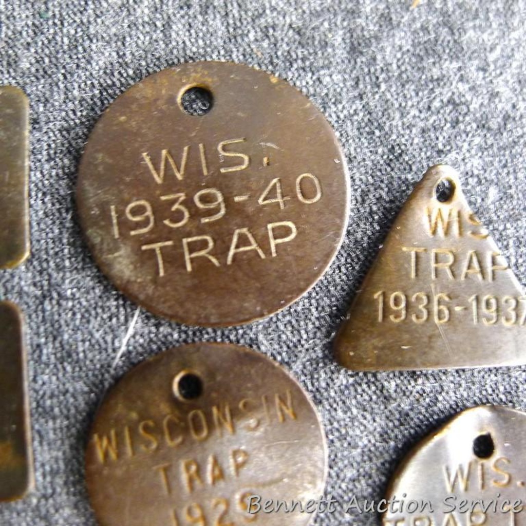 Vintage Wisconsin Trap Tag 1946-47   5/8 of an Inch High 