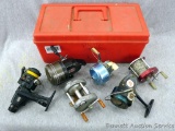 Zebco CR 10, Marlin 268, Berkley and other fishing reels come in a plastic box.