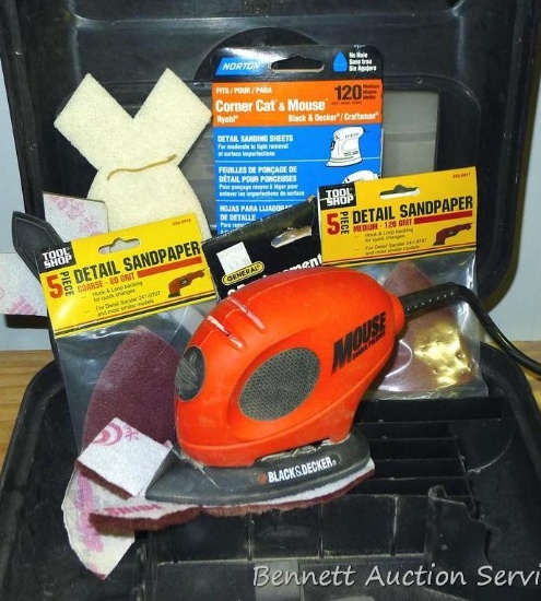 Black & Decker Mouse sander and polisher. Comes with extra pads and carry case.