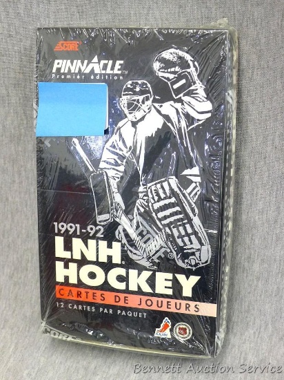 1991-92 Pinnacle LNH Hockey Sealed Box.
