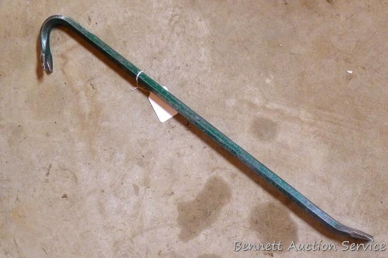 2-1/2' pry bar with good claw.