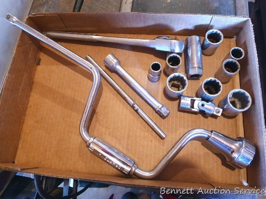 1/2" drive Craftsman ratchet, speed driver, knuckle, 4" extension, sockets up to 1".