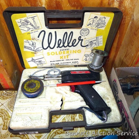 Weller soldering gun in case