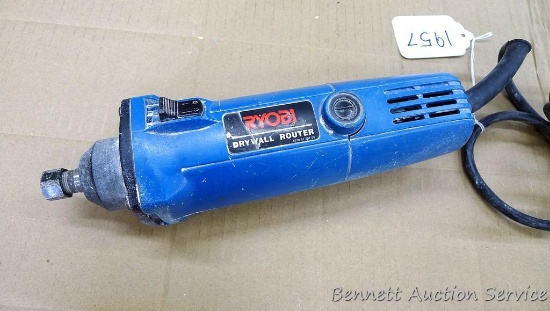 Ryobi drywall router, model DCU-65C, runs.