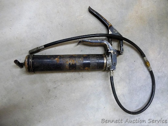 No Shipping. Grease gun with an 18" extension in a 5 gallon pail.