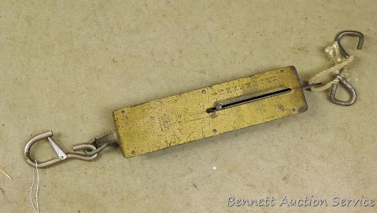 Detecto scale no. 4100 made in New York, USA. Has 100 lb. capacity. Scale is 14" long.