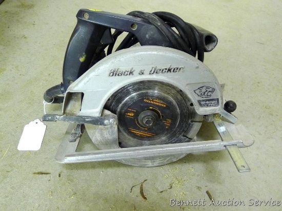 Black & Decker Professional 7-1/4" circular saw, model 3030, cord is taped, runs.