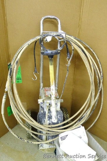 Campbell Hausfeld Paint Pro airless paint sprayer incl spray nozzle, hose and misc. parts, untested.