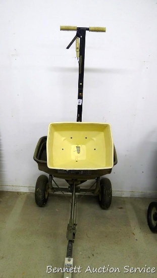 2 Broadcast spreaders incl Agri-Fab pull behind spreader 125 with 29" x 17" x 14" hopper, tires need