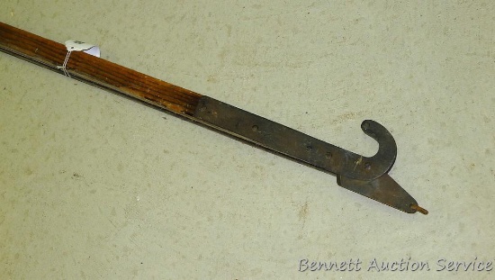 Antique Clyde Cutlery pole trimmer is 124" long.